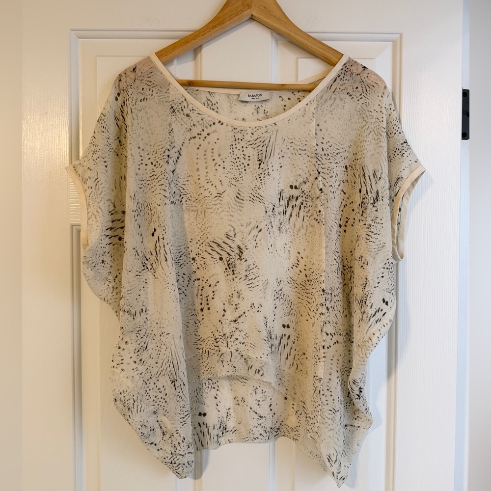 Babaton Cream & Black Printed Short Sleeve Top